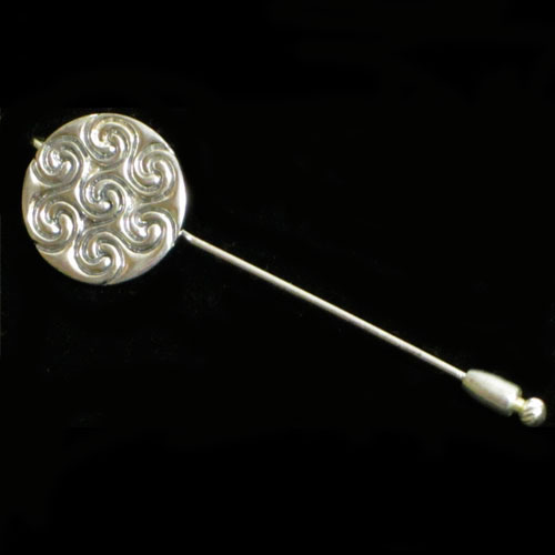 Imagen alfiler plata motivos celtas 